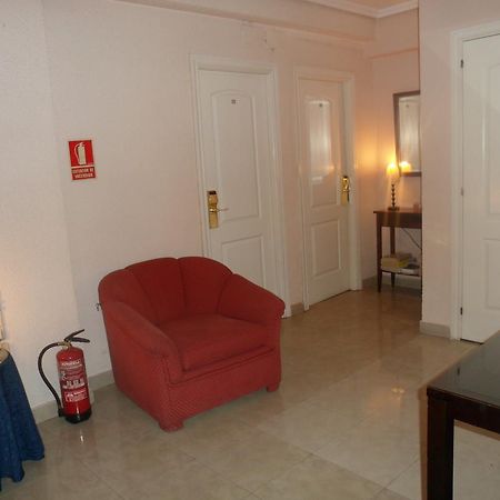 Hostal Artico Madrid Exterior foto
