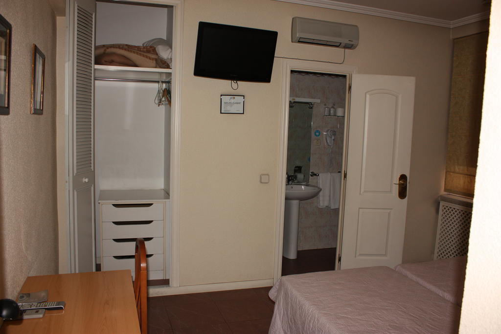 Hostal Artico Madrid Habitación foto