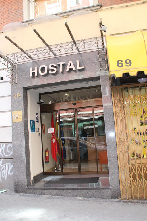 Hostal Artico Madrid Exterior foto